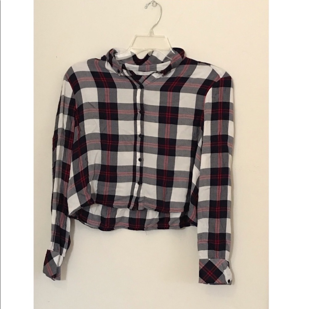 Cropped plaid top